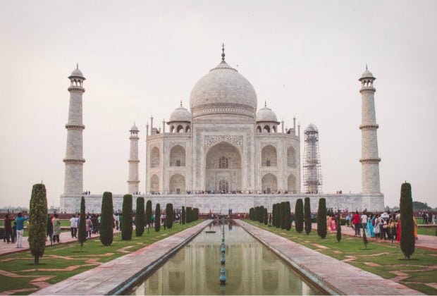 Can India’s favourite beauty treatment save the Taj Mahal from decay? 8